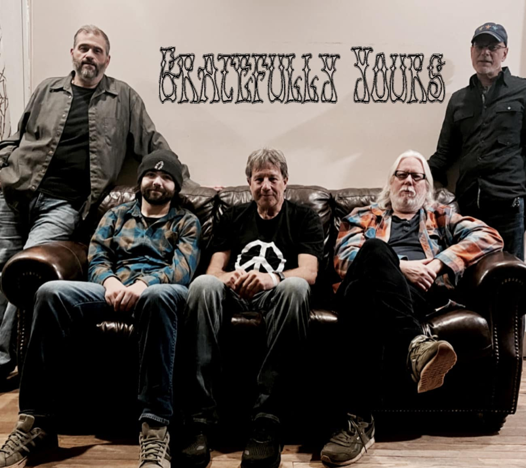 Gratefully yours band plays in Long Lake