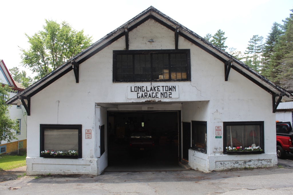 IMG_3451_1024 Highway Garage 2012